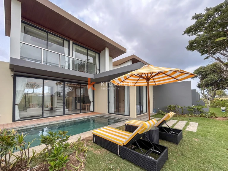 Elegant Three-Bedroom Villa with Private Pool and Golf View in Pecatu