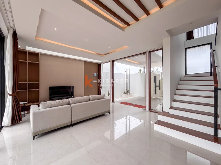 Elegant Three-Bedroom Villa with Private Pool and Golf View in Pecatu