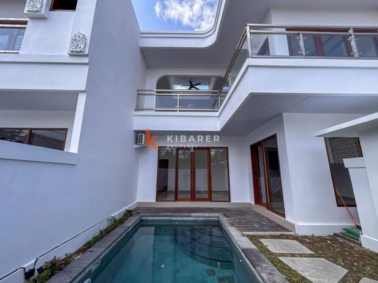Stylish Unfurnished Three-Bedroom Villa in Umalas